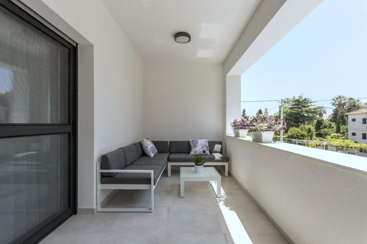 Villa Ema Kastela With Private Heated Pool Bagian luar foto