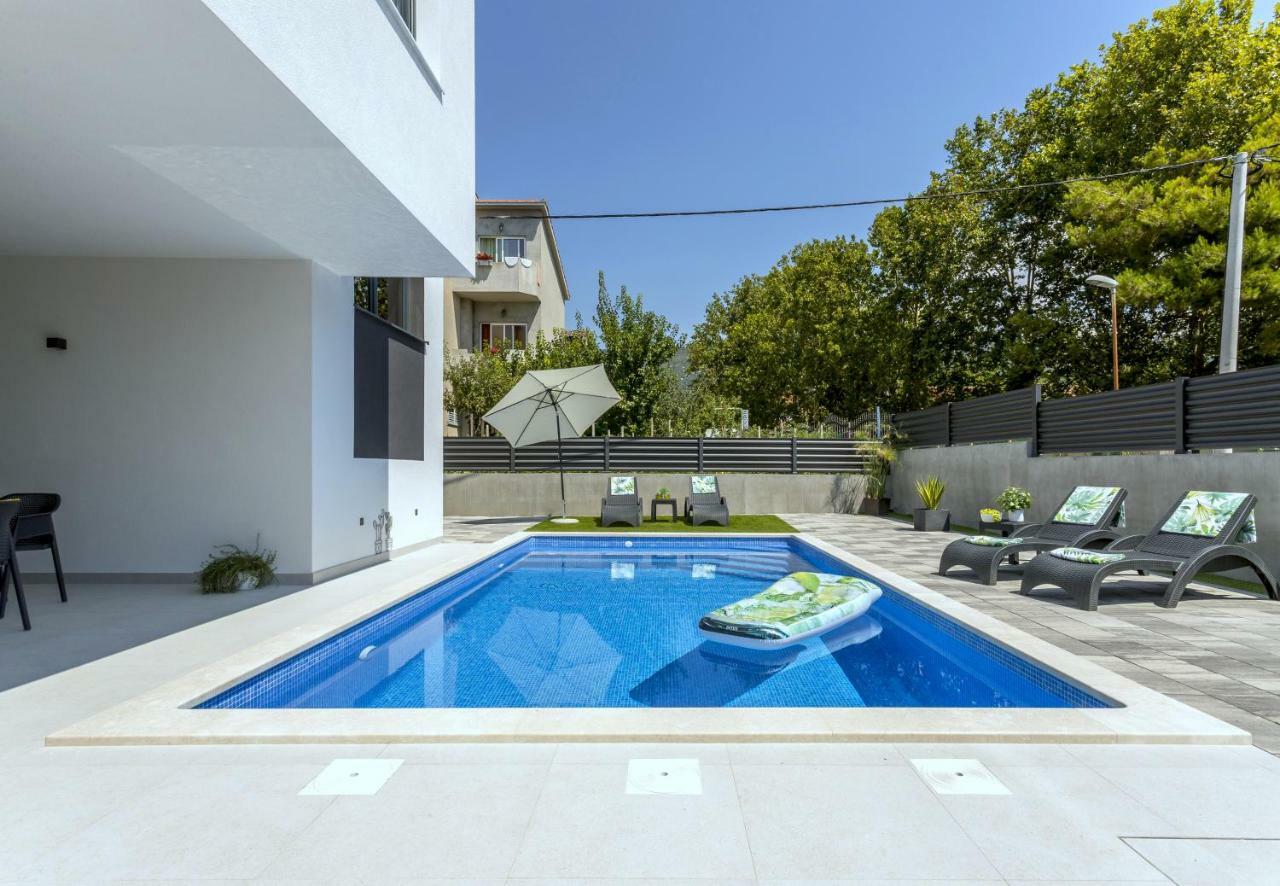 Villa Ema Kastela With Private Heated Pool Bagian luar foto