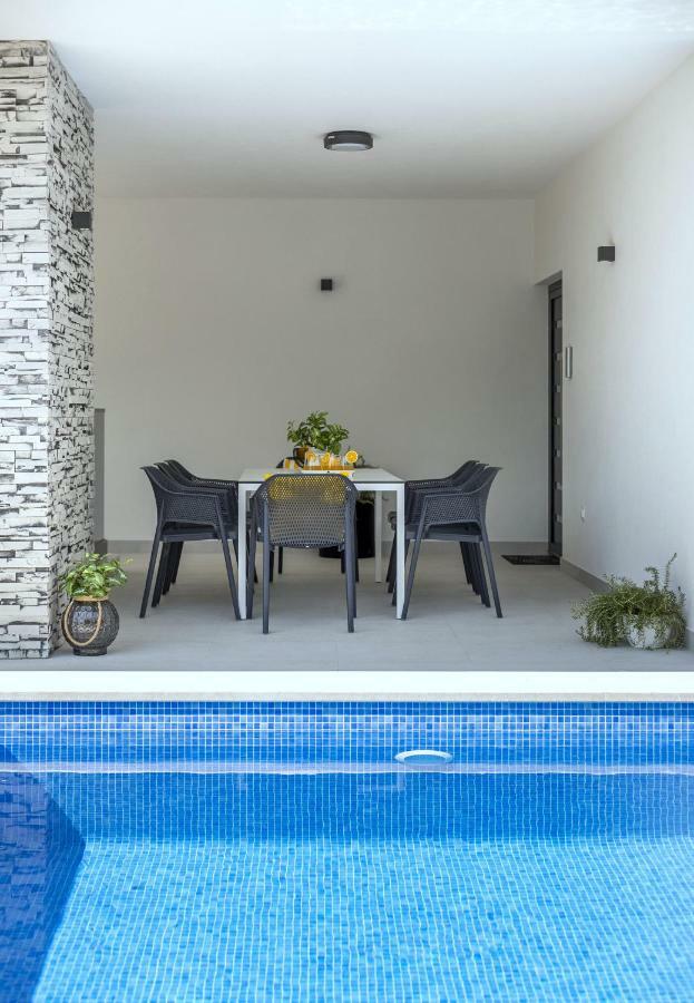 Villa Ema Kastela With Private Heated Pool Bagian luar foto